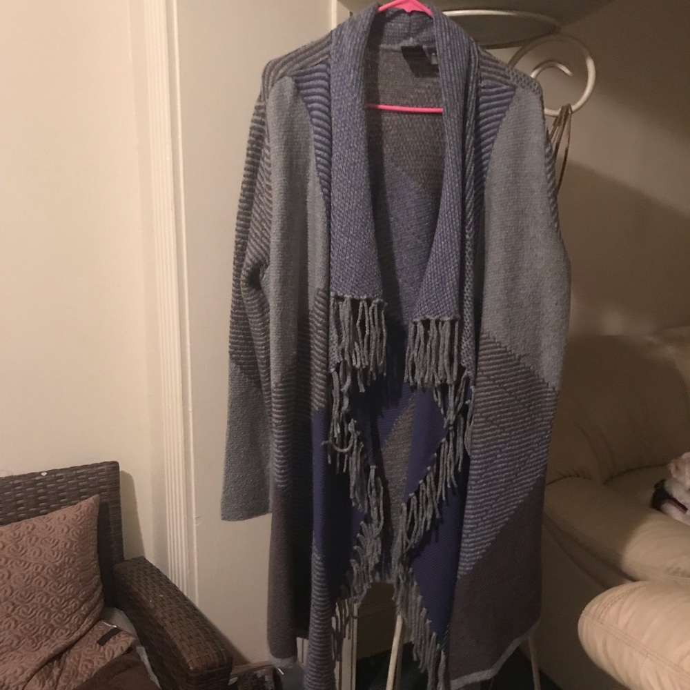 Plus size beautiful sweater (1X)